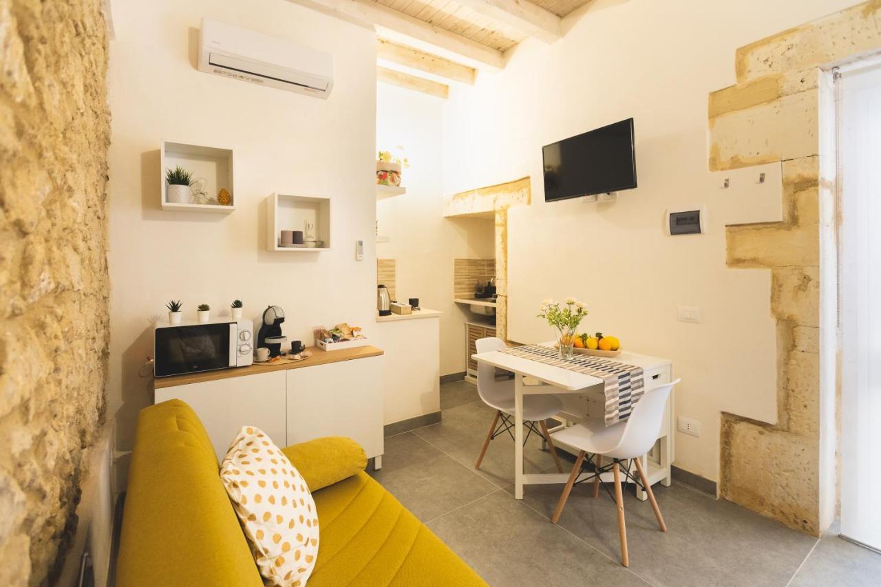 Ma-Ri House Apartment Syracuse ภายนอก รูปภาพ