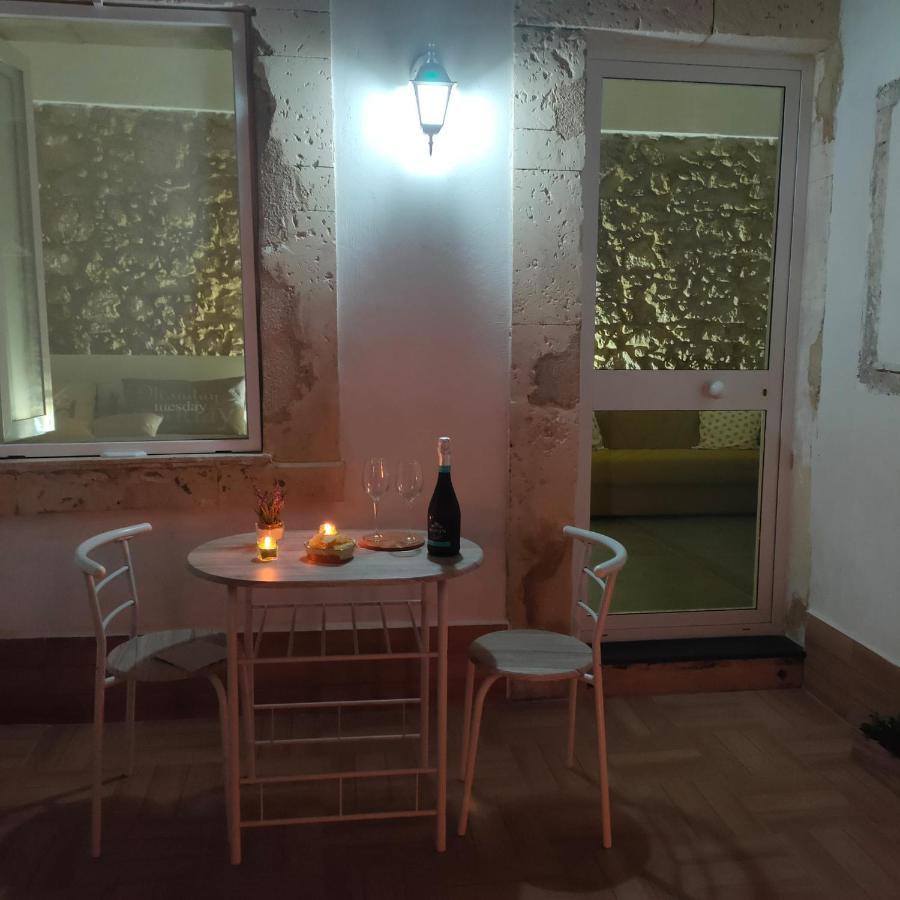 Ma-Ri House Apartment Syracuse ภายนอก รูปภาพ